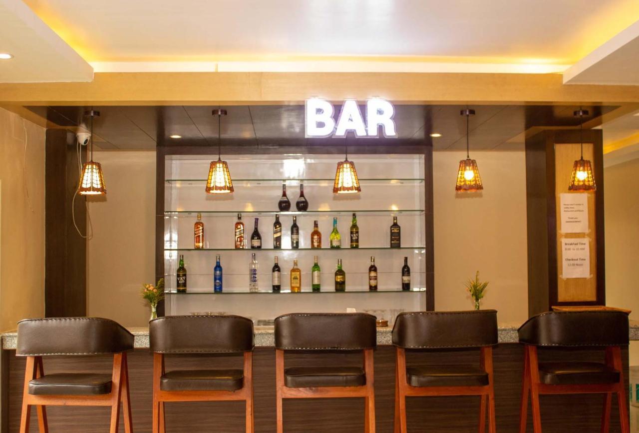 Hotel Silverline Pokhara Bagian luar foto